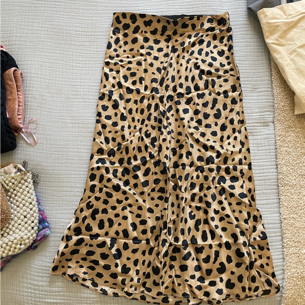 Realisation par leopard skirt